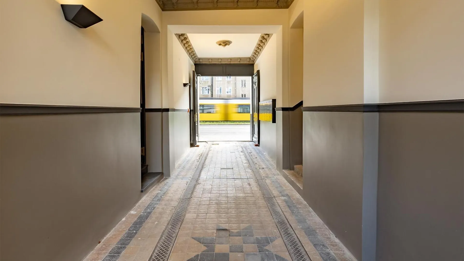 Coolest Apartment In Berlin, Easy Check-In, Cozy, Near City Center - 4 Room Maisonette #1 Germany